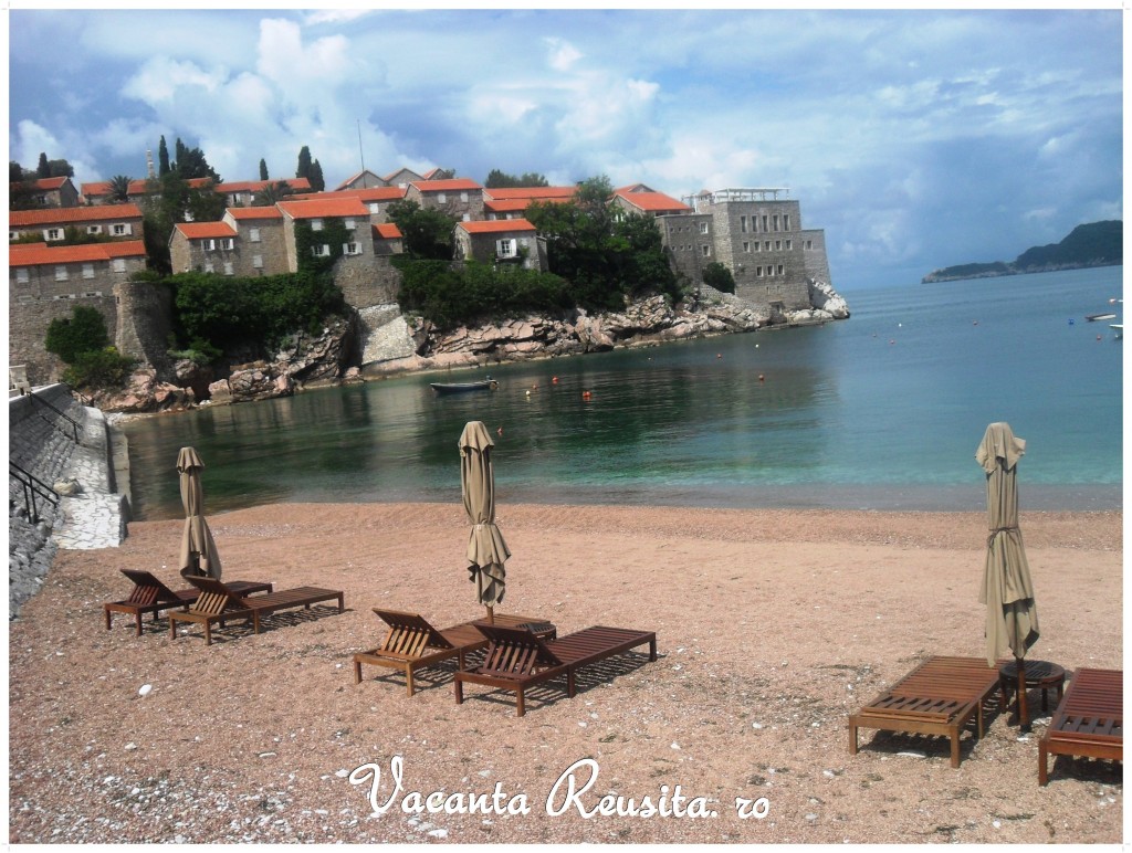 Insula Sveti Stefan-statiunea emblematica a Muntenegrului